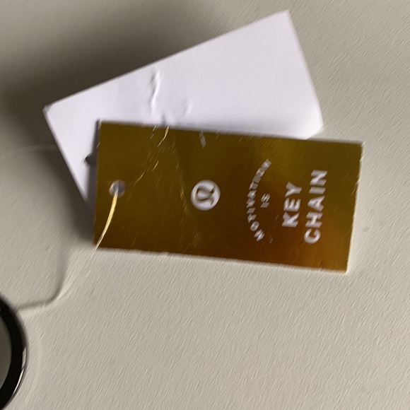 Lululemon motivation is key chain. DON’T SWEAT IT - Picture 5 of 5